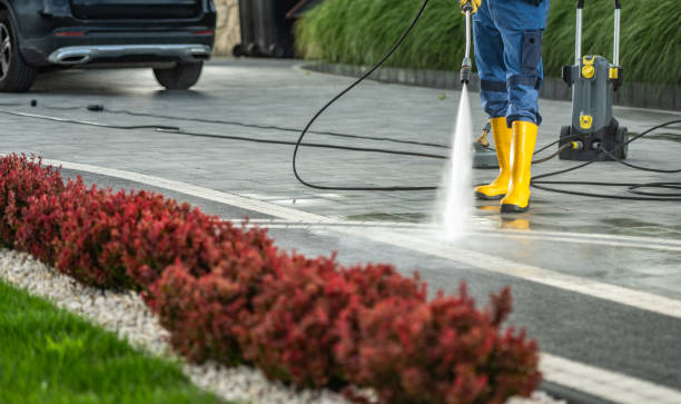 Garage Pressure Washing in Groveland, FL