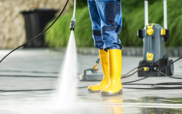 Best Pressure Washing Contractors  in Groveland, FL
